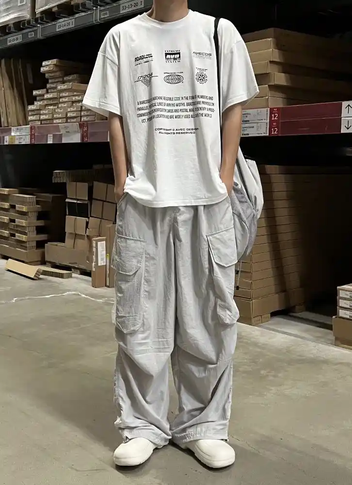 T shirt with Baggy Pants